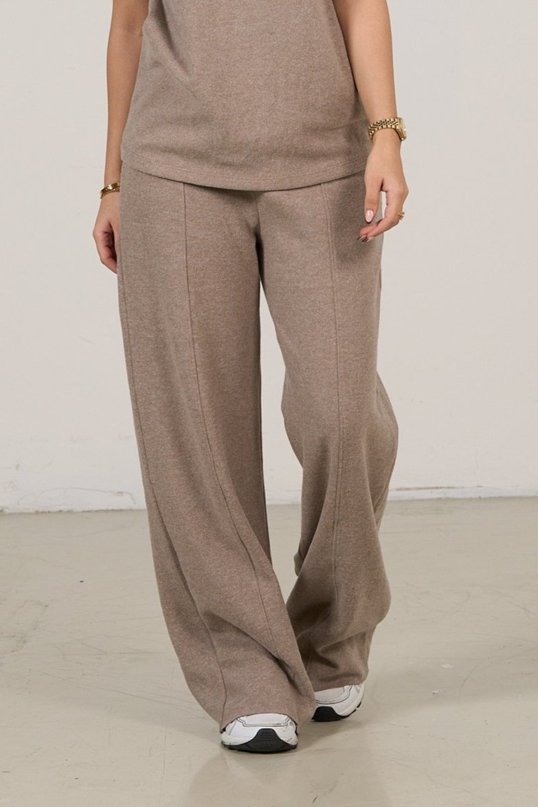 Pantalon en tricot assorti