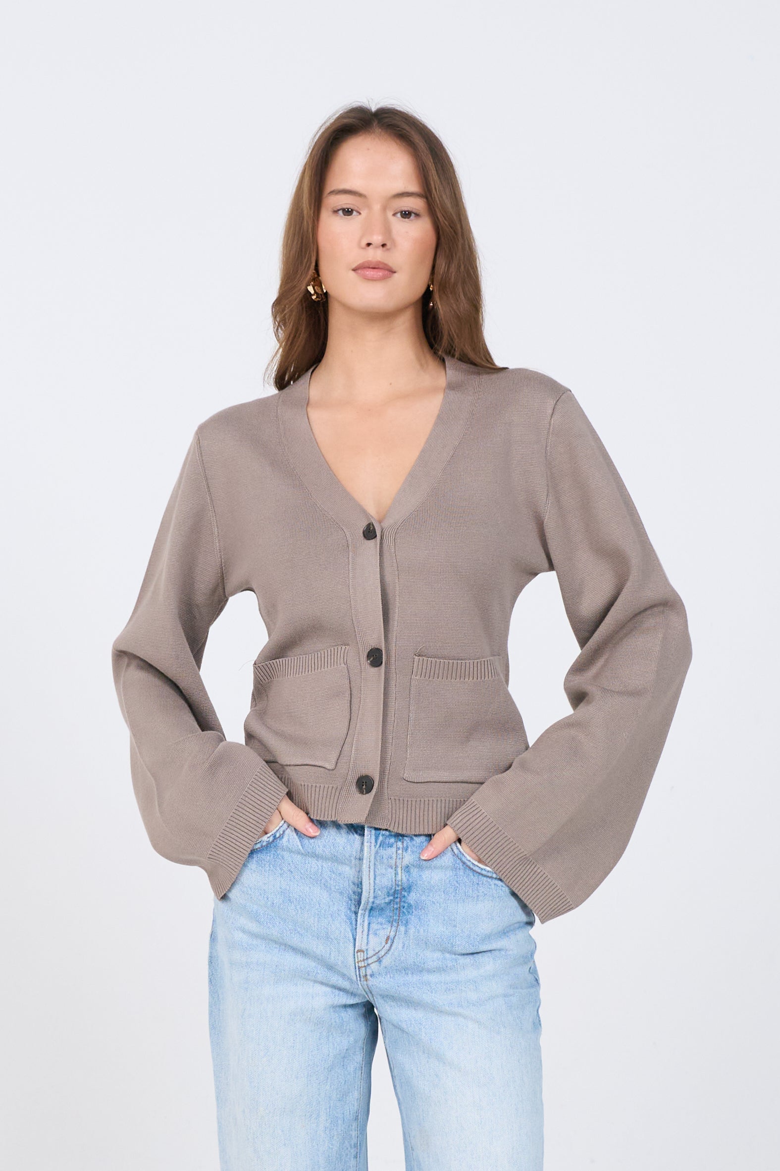 Strickjacke mit Knöpfen