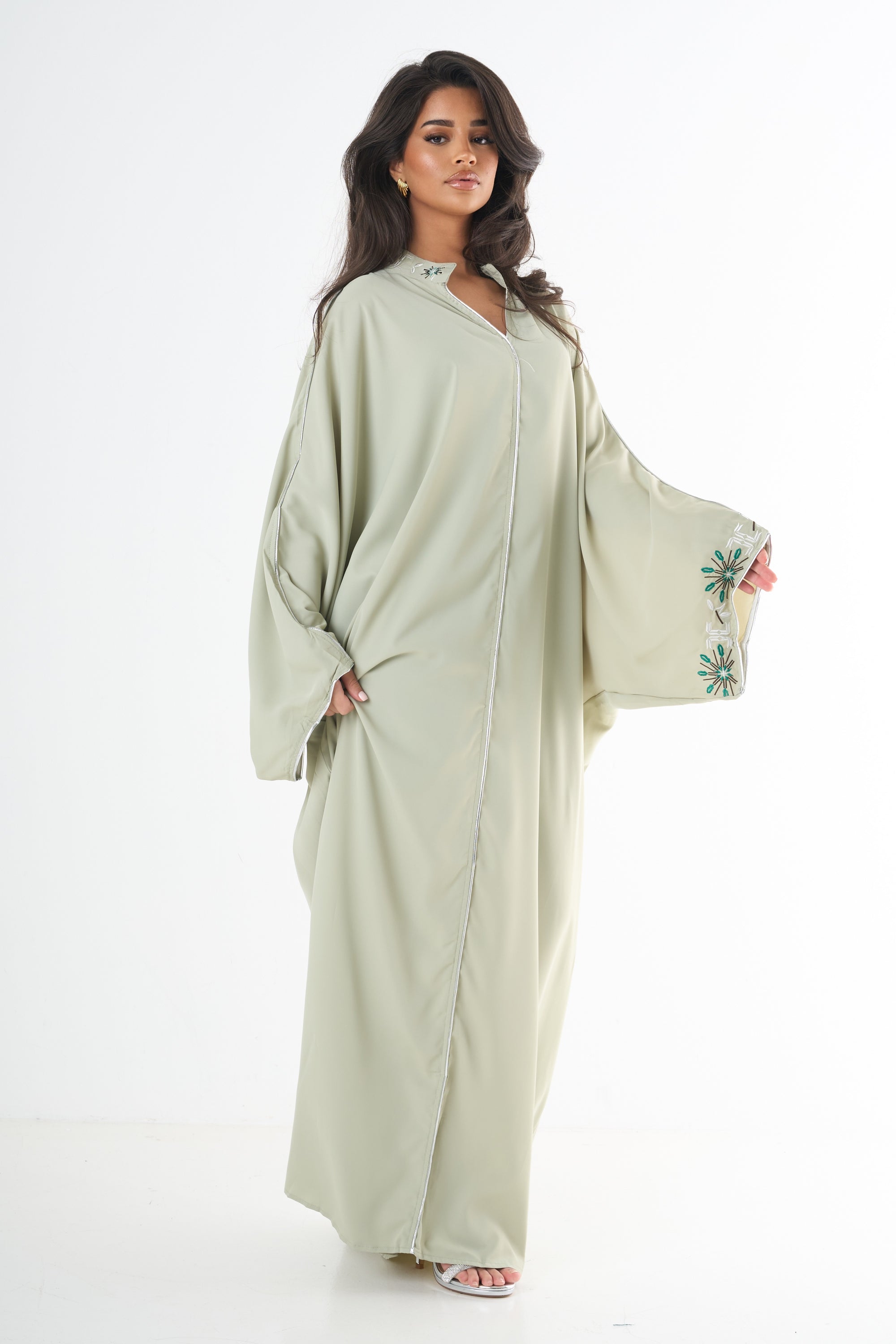 Classic Detailed Abaya
