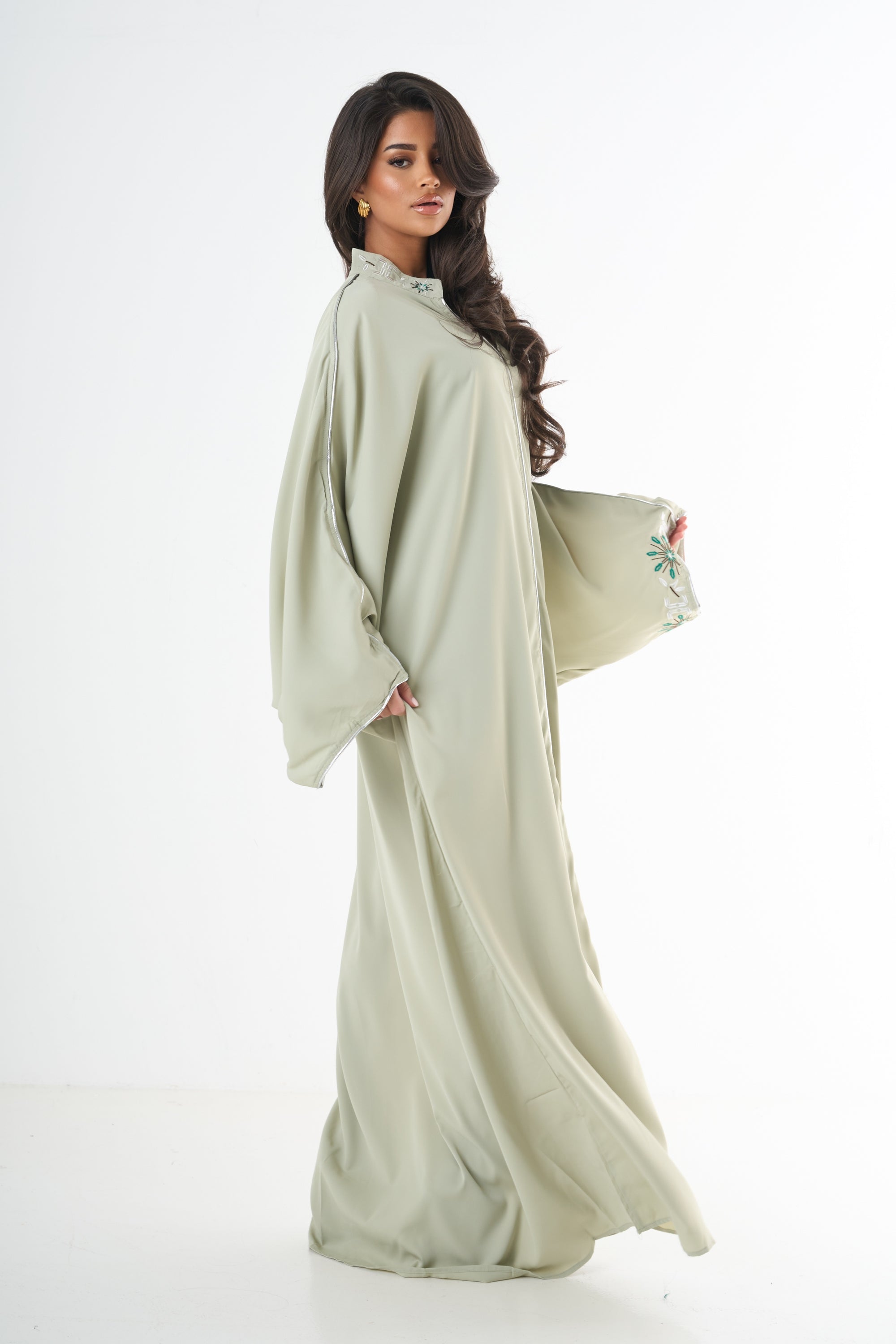 Classic Detailed Abaya