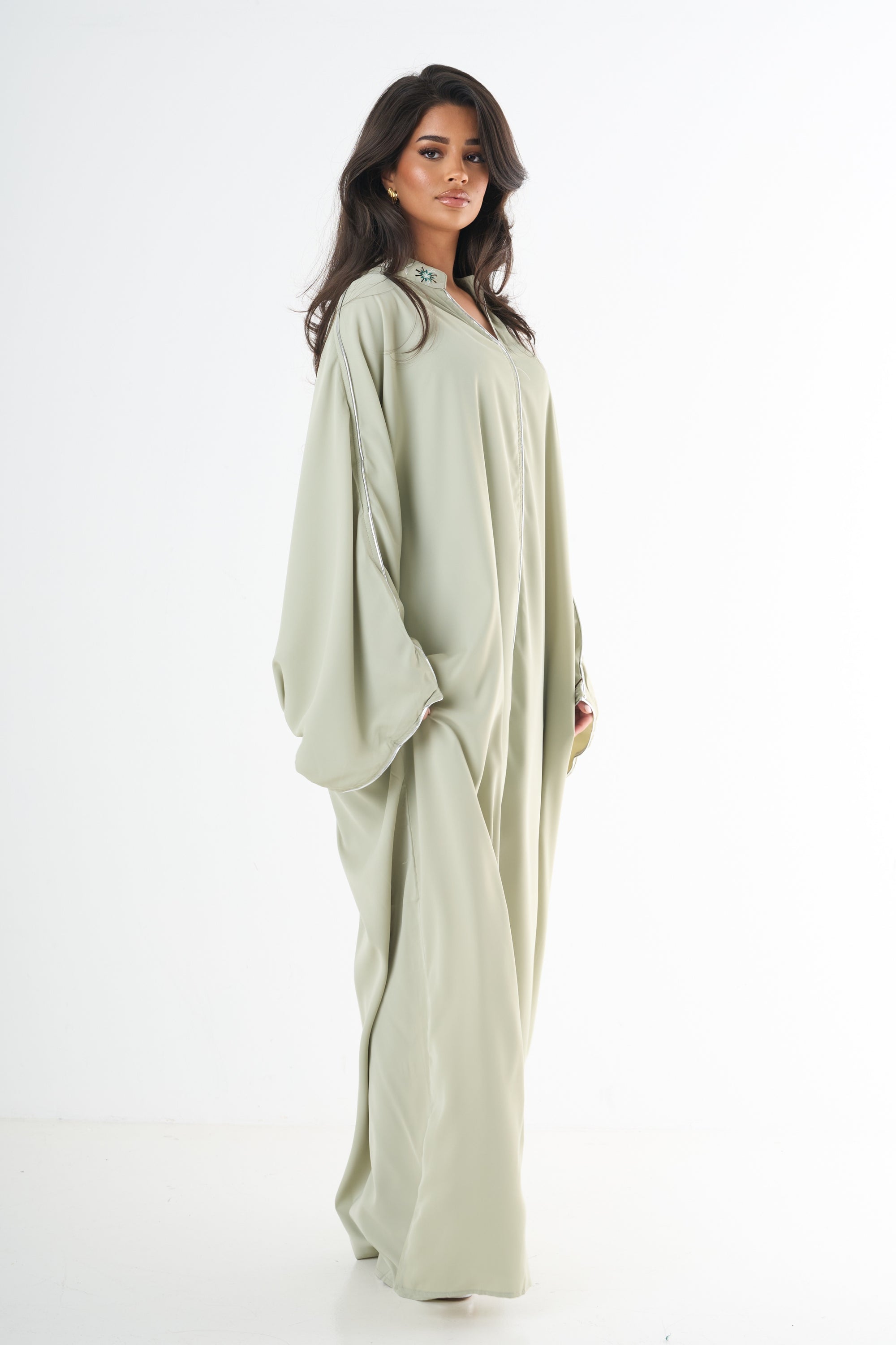 Classic Detailed Abaya