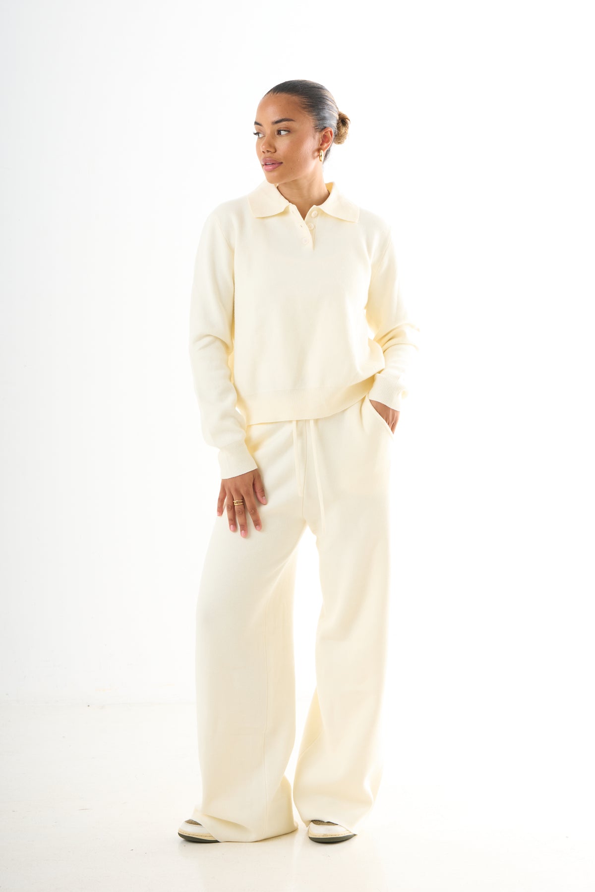 V-neck Knitwear Set - Cream-4